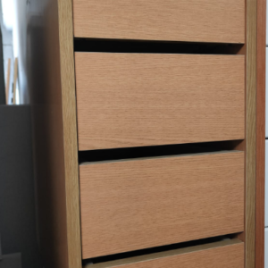 Cajonera Oferta 33 cm ancho x 55 cm fondo (4-Cajones 16 cm Bandeja); Alto 68.3 cm. Sin zócalo. Color Roble Espejo antiguo